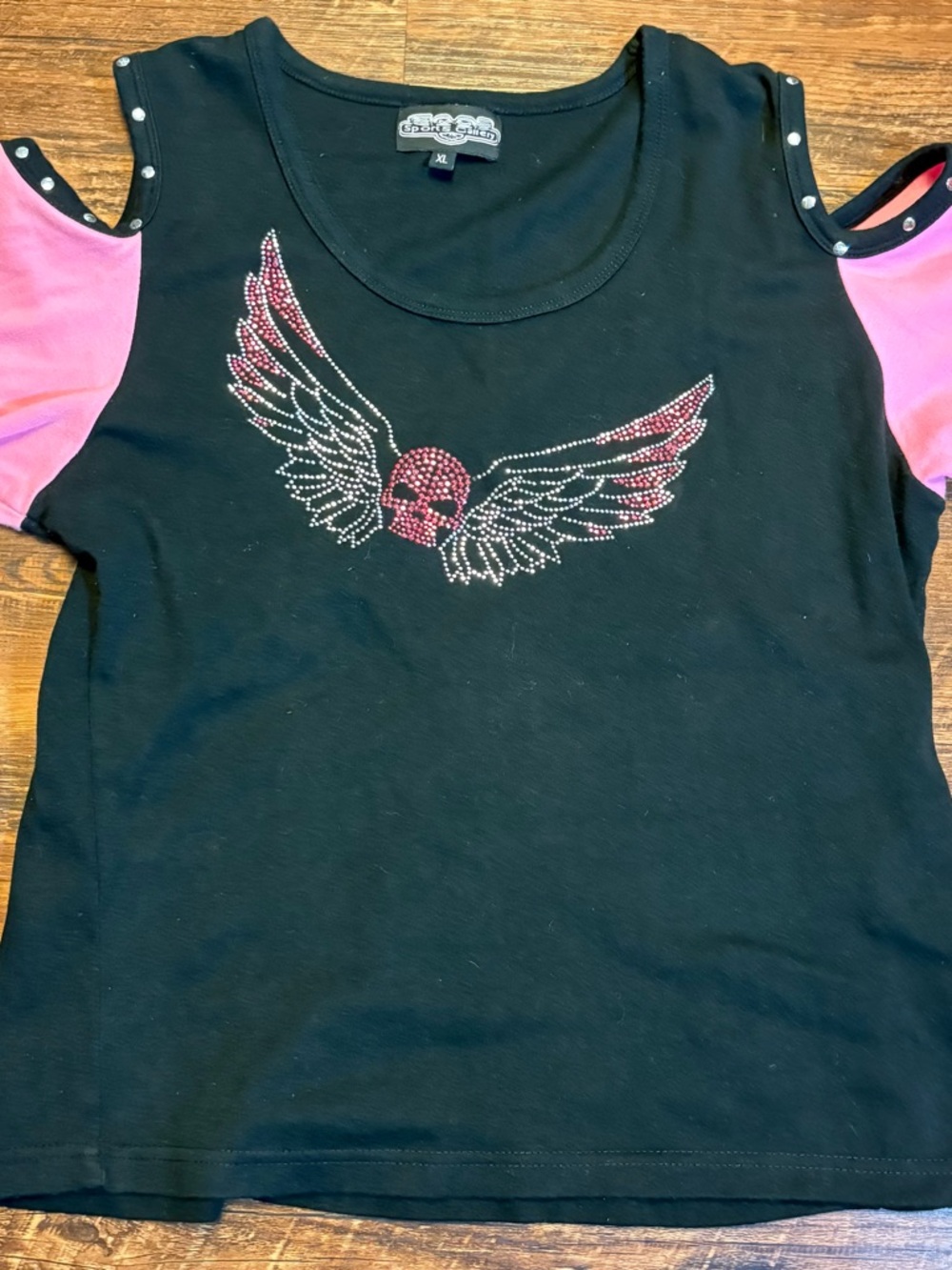 Ladies Sports Gallery Grunge Top Shoulder Cut Rhinestones Pink And Black Size XL